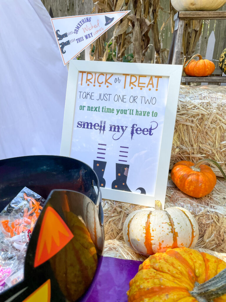 smell my feet trick or treat signs